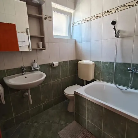 Apartment Miljas